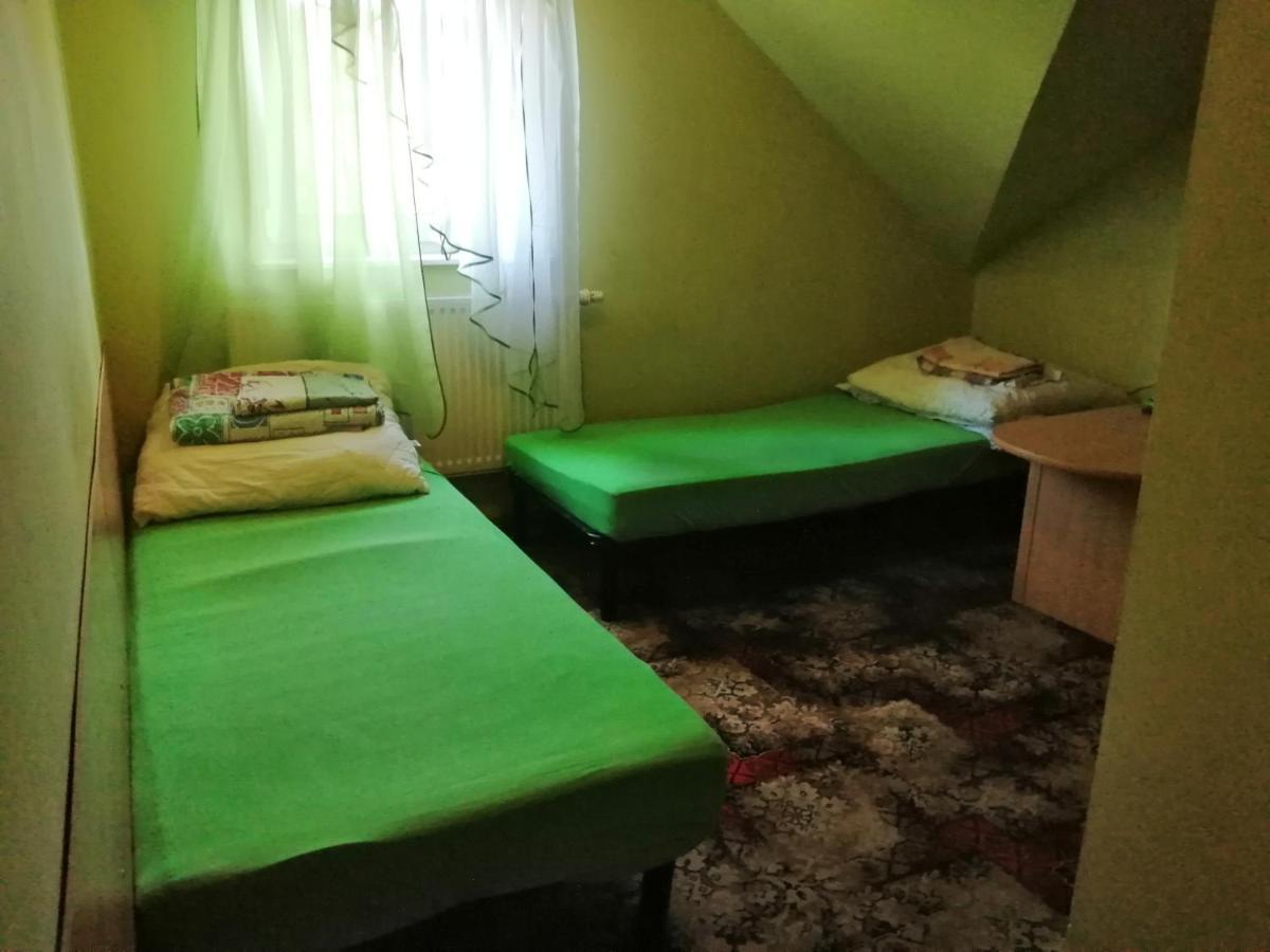 Jasionka Apartment Ustrzyki Dolne Exterior foto